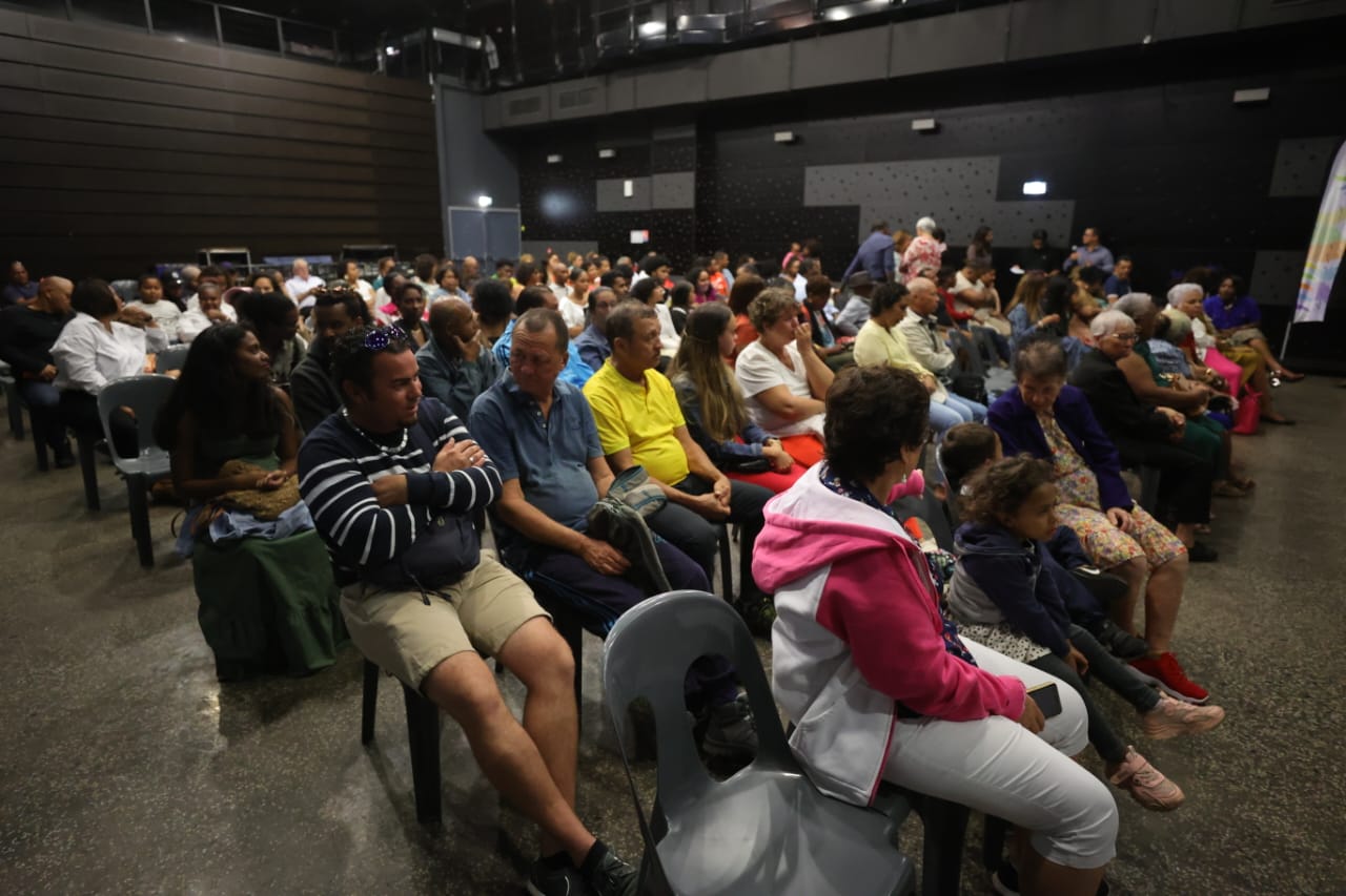 remise medaille enfance famille public