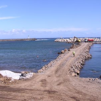 Dragage du port de Saint-Pierre